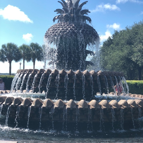 Meet your Posher, Edith - Picture 1 of 1